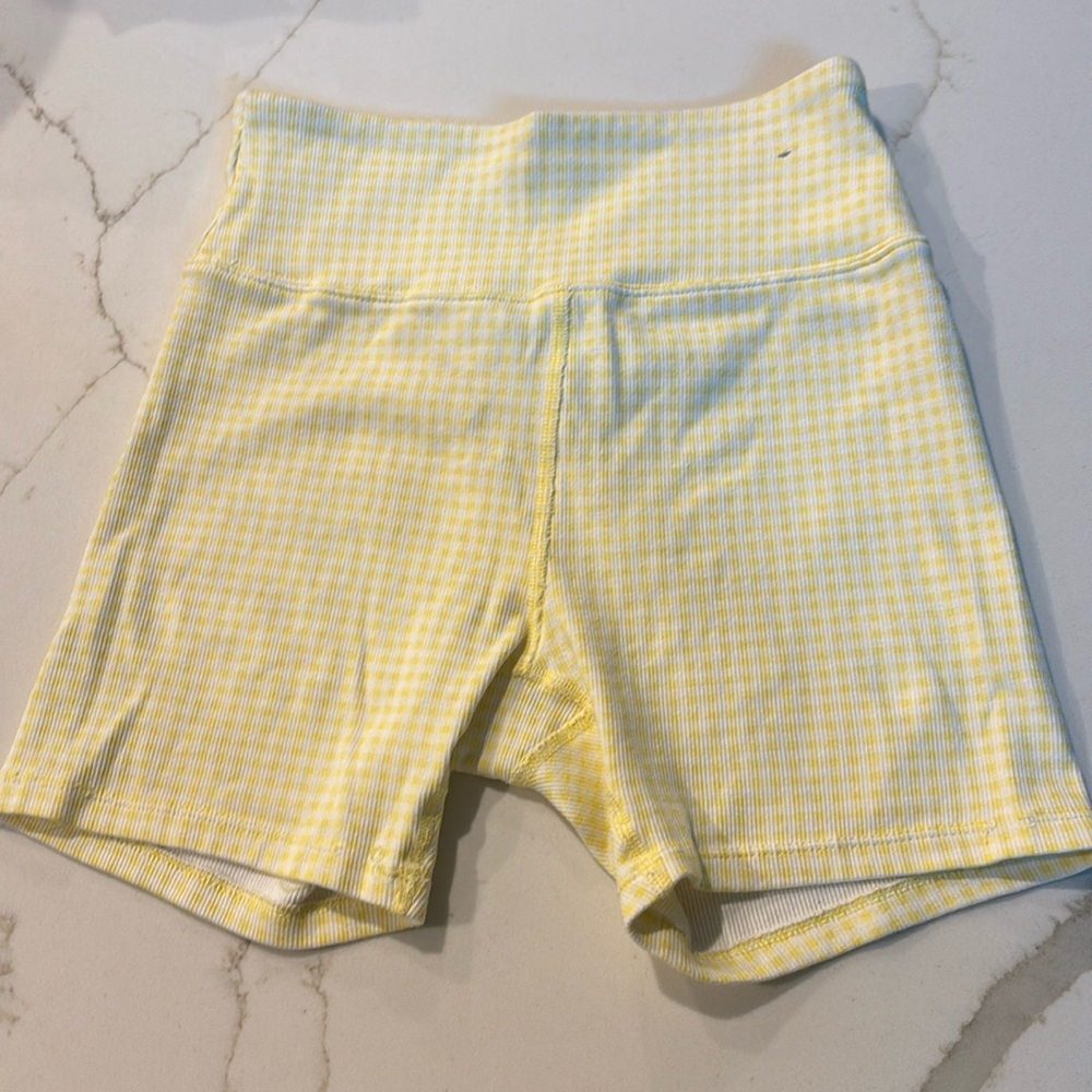YELLOW & WHOTE PLAID SHORTS